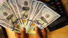 Kurs dollar rupiah hari ini: Berpeluang kembali di bawah Rp 14.000