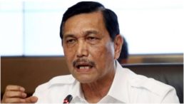 Menko Luhut Bantah Indonesia Hidup dari Utang