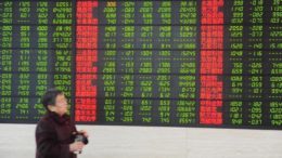 China Tunda Kenaikan Bea Masuk AS, Indeks Shanghai Menguat