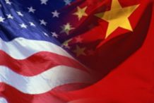 Trump Ancam Kembali Naikkan Tarif Impor Barang dari Cina