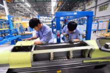 Ekspor China Menguat, Impor Tergerus Pelemahan Permintaan Domestik