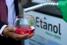 Menyoal Peniadaan Tarif Impor Etanol