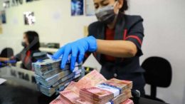 Komitmen Investor Rendah