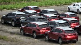 Sri Mulyani Beberkan Alasan Perpanjang Diskon Pajak Mobil