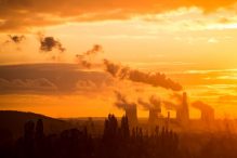 Ekonom: Sangat Disayangkan kalau Potensi Pasar Karbon Lari Keluar…