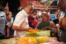 Kunjungi Pasar Tanjungsari Sumedang, Mendag Sebut Harga Kebutuhan Pokok Stabil
