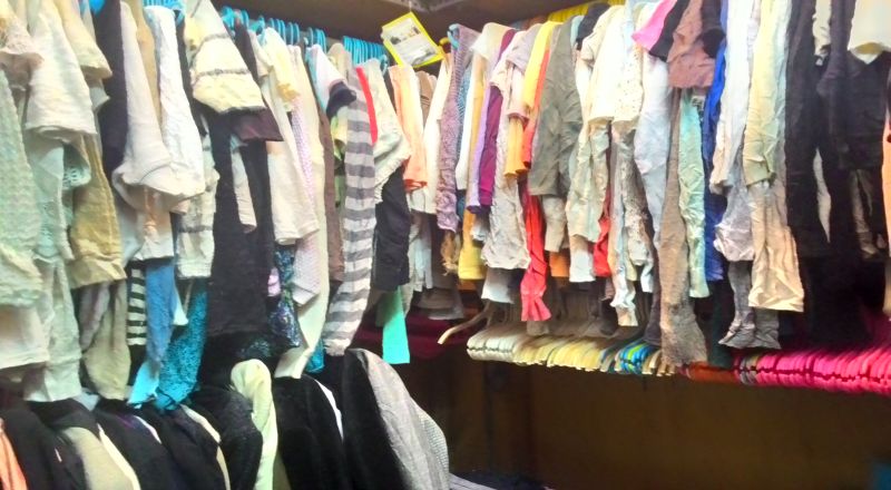 Pedagang Baju Bekas Impor Siap Bayar Pajak