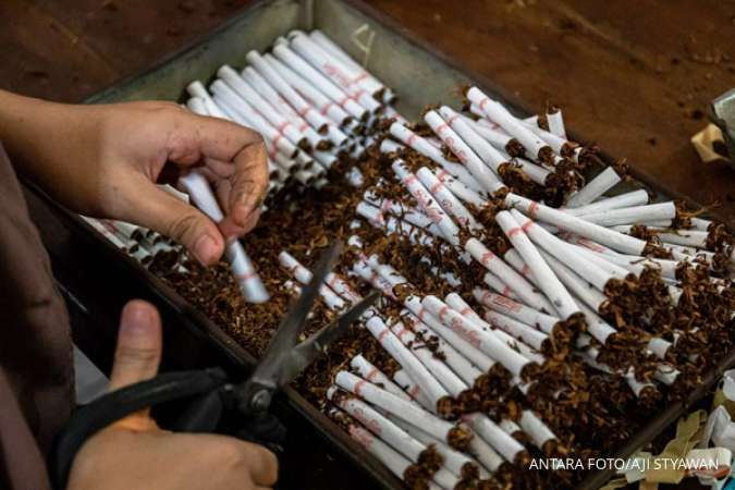Sri Mulyani Bidik Pendapatan Cukai Rokok Rp230,4 Triliun pada 2024