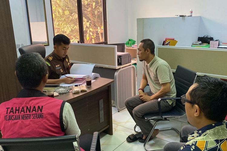 Pedagang Asongan di Banten Terjerat Kasus Korupsi Pajak Rp 336 Juta