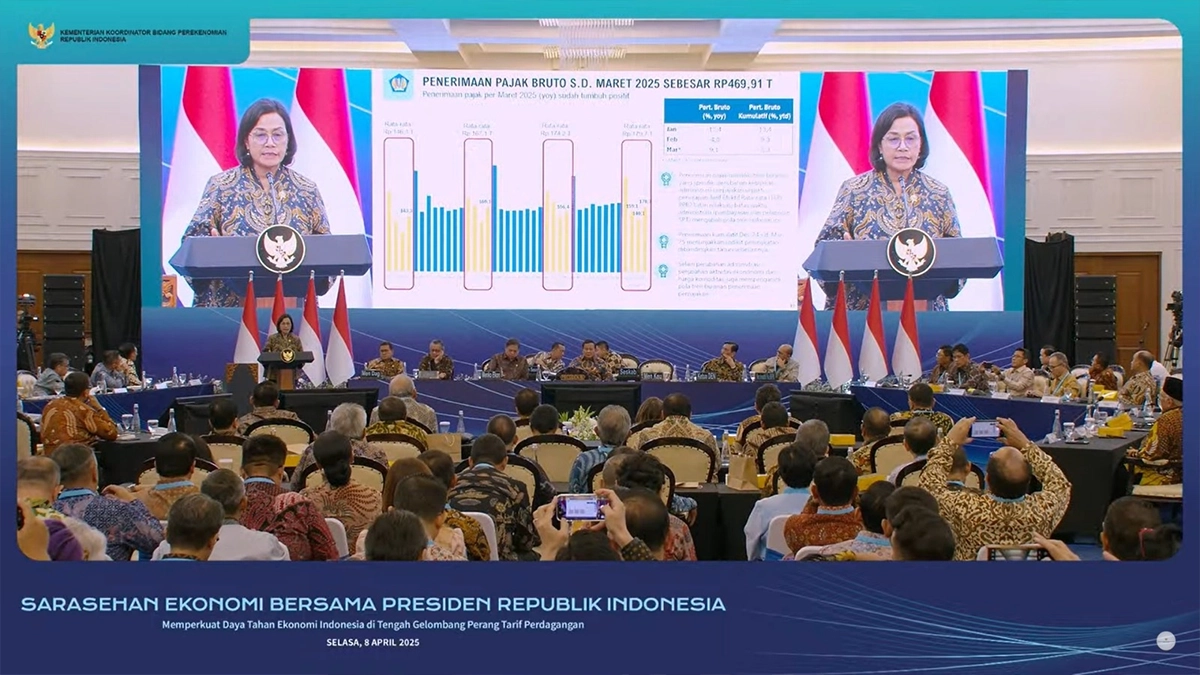 Sri Mulyani Umumkan Penerimaan Pajak Kontraksi 18,1% hingga Maret 2025