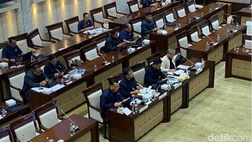 Sisa Satu Bulan, Dirjen Pajak Pede Target Rp 2.189 T Tercapai