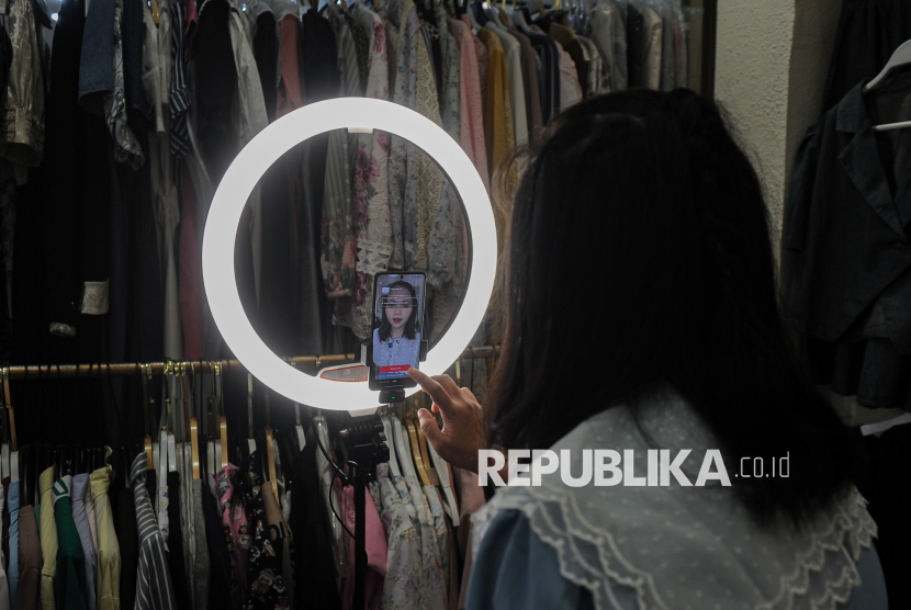 Menkeu Purbaya Tahan Pajak Marketplace hingga Ekonomi Menguat