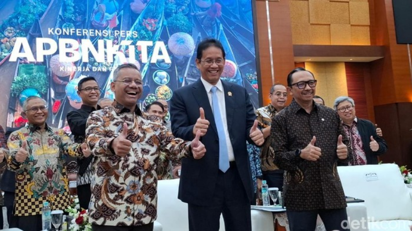 APBN RI Semester I: Pendapatan Rp 1.459 T-Defisit Rp 196 T